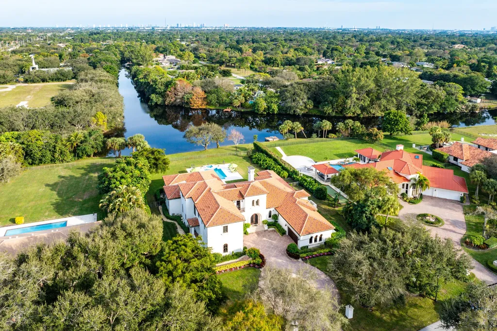 5603 Whirlaway Road Palm Beach Gardens FL 33418