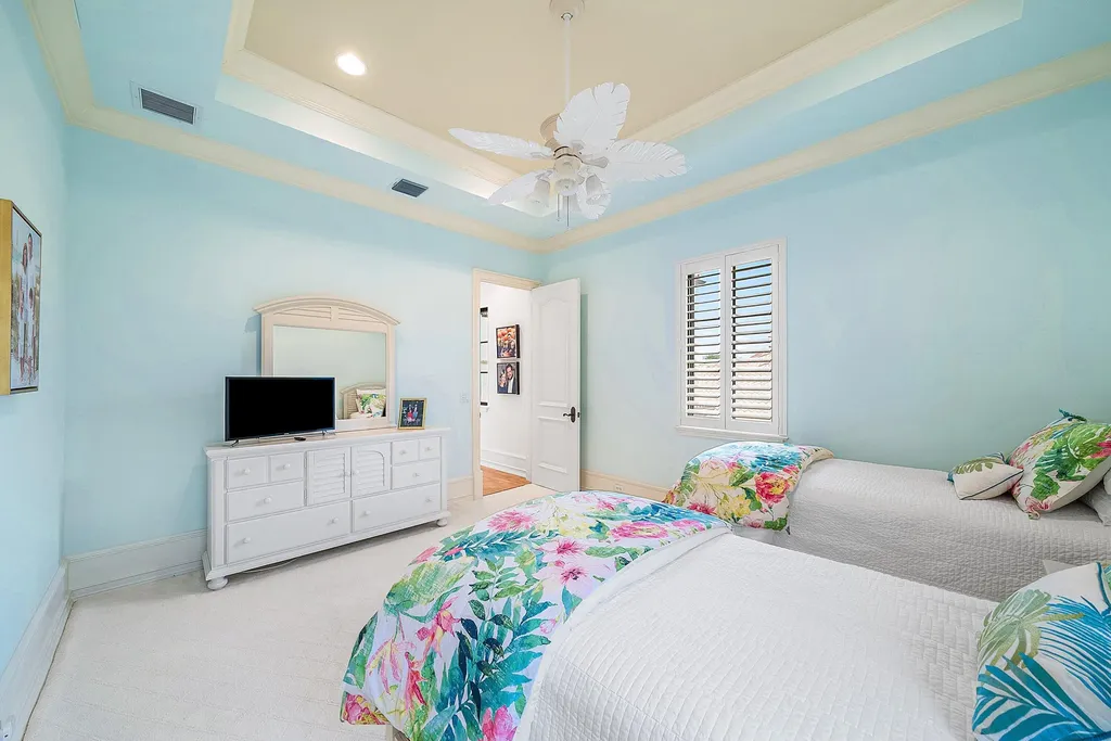 5603 Whirlaway Road Palm Beach Gardens FL 33418