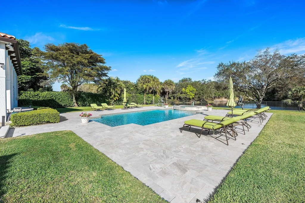 5603 Whirlaway Road Palm Beach Gardens FL 33418