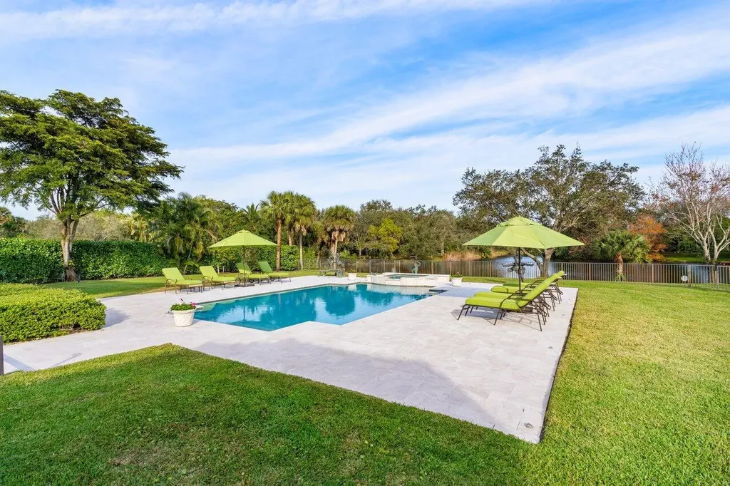 5603 Whirlaway Road Palm Beach Gardens FL 33418