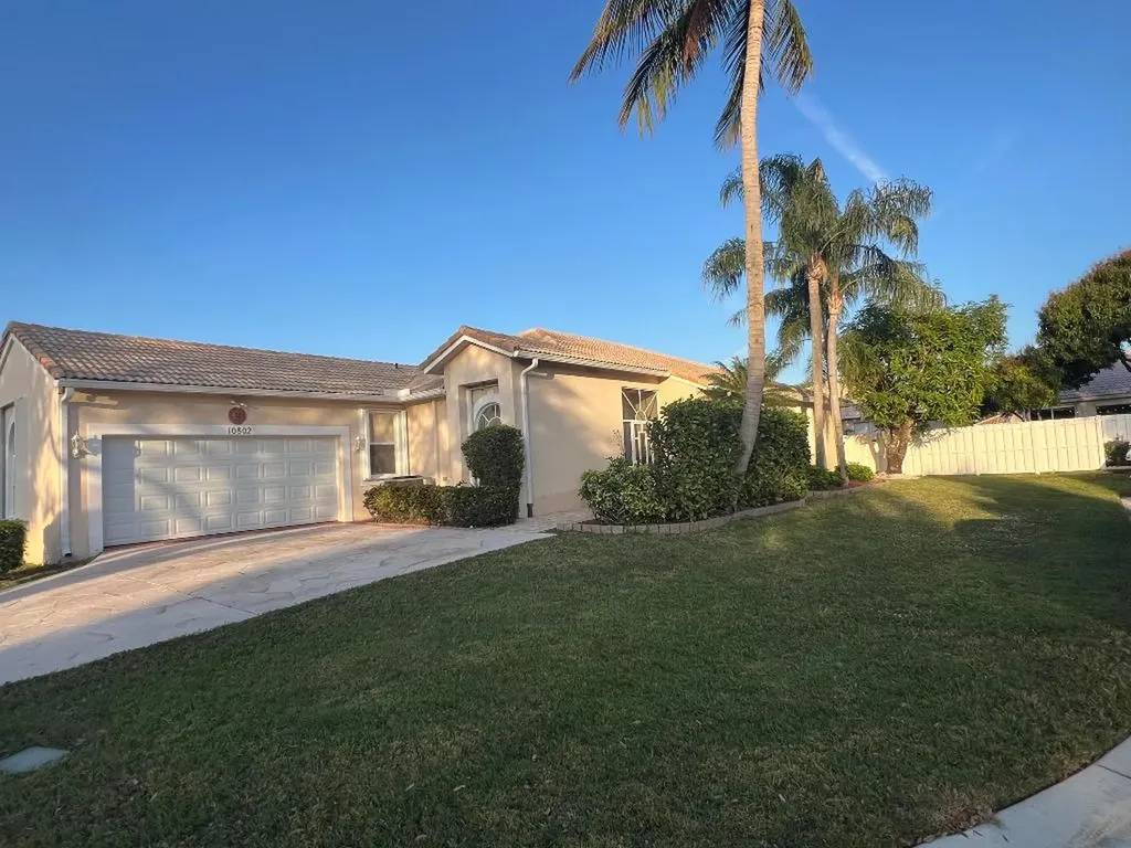 10802 Grant Way Boynton Beach FL 33437