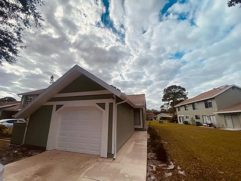 1333 SE Rivergreen Circle Port St Lucie FL 34952
