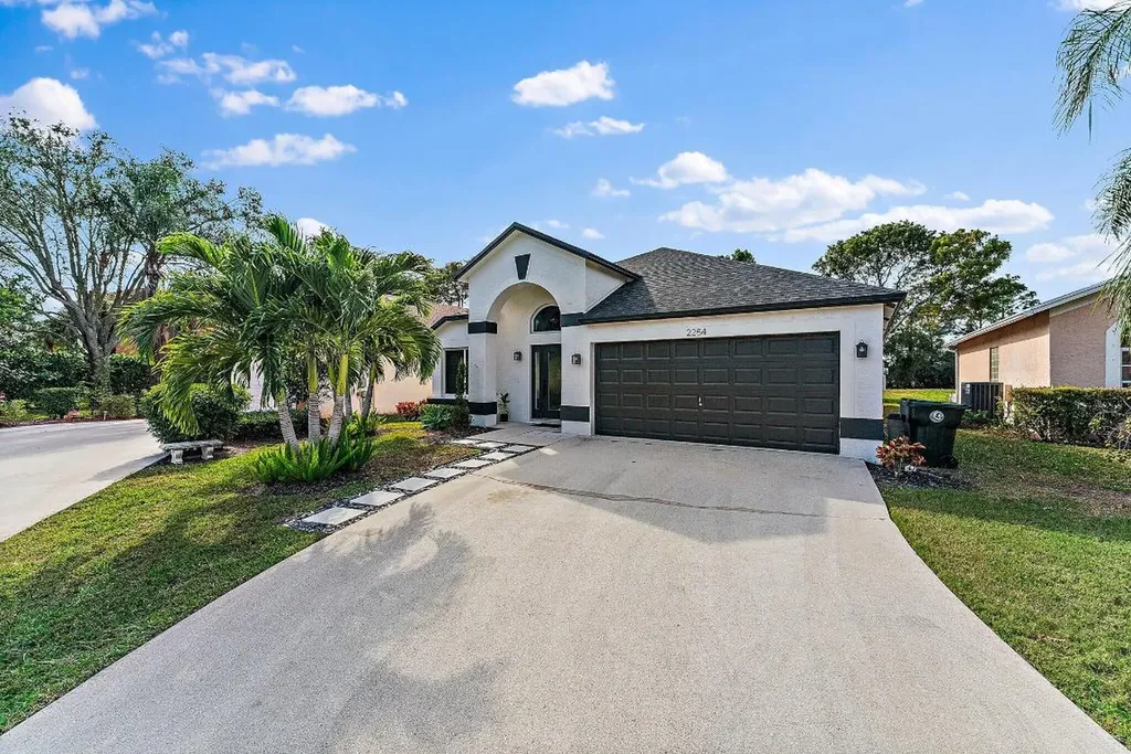 2254 Soundings Court Greenacres FL 33413
