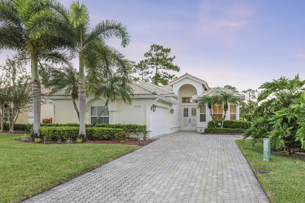 8545 Belfry Place Port St Lucie FL 34986