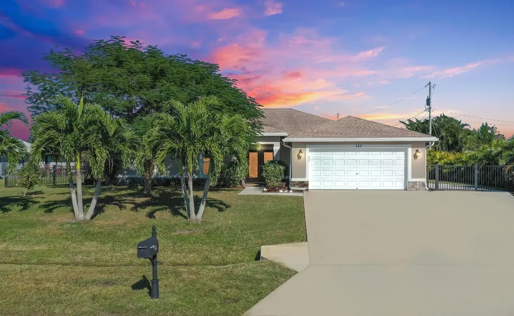 125 SW Oakland Avenue Port St Lucie FL 34953