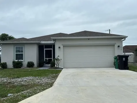 612 SW Kenyoun Street Port St Lucie FL 34983