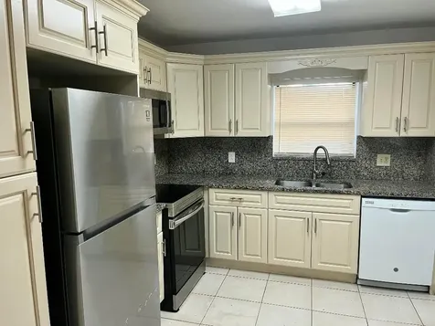 1763 Abbey Road West Palm Beach FL 33415