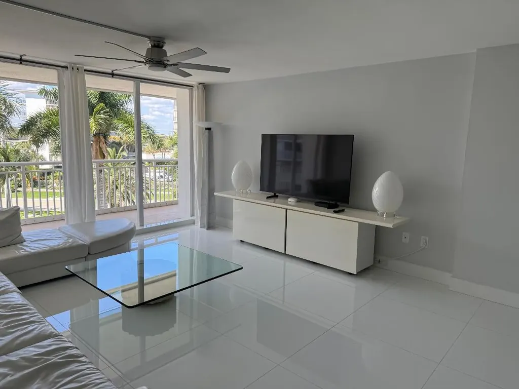 3546 S Ocean Boulevard South Palm Beach FL 33480