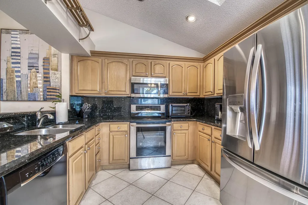 3 Blenheim Court Palm Beach Gardens FL 33418