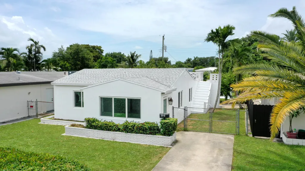 2510 Liberty Street Hollywood FL 33020