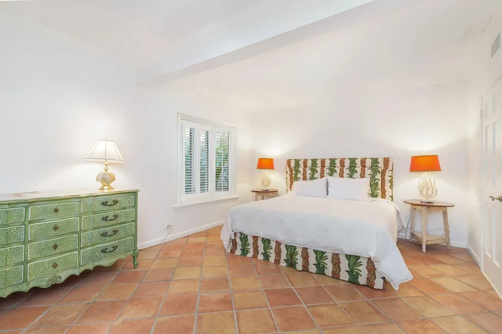424 Brazilian Avenue Palm Beach FL 33480