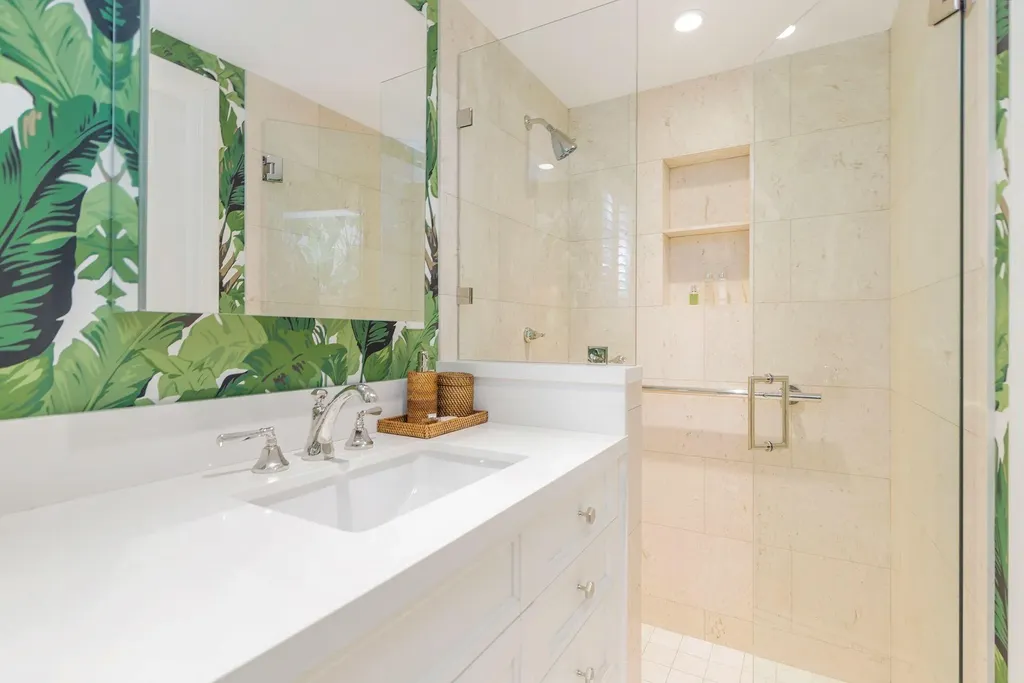 424 Brazilian Avenue Palm Beach FL 33480