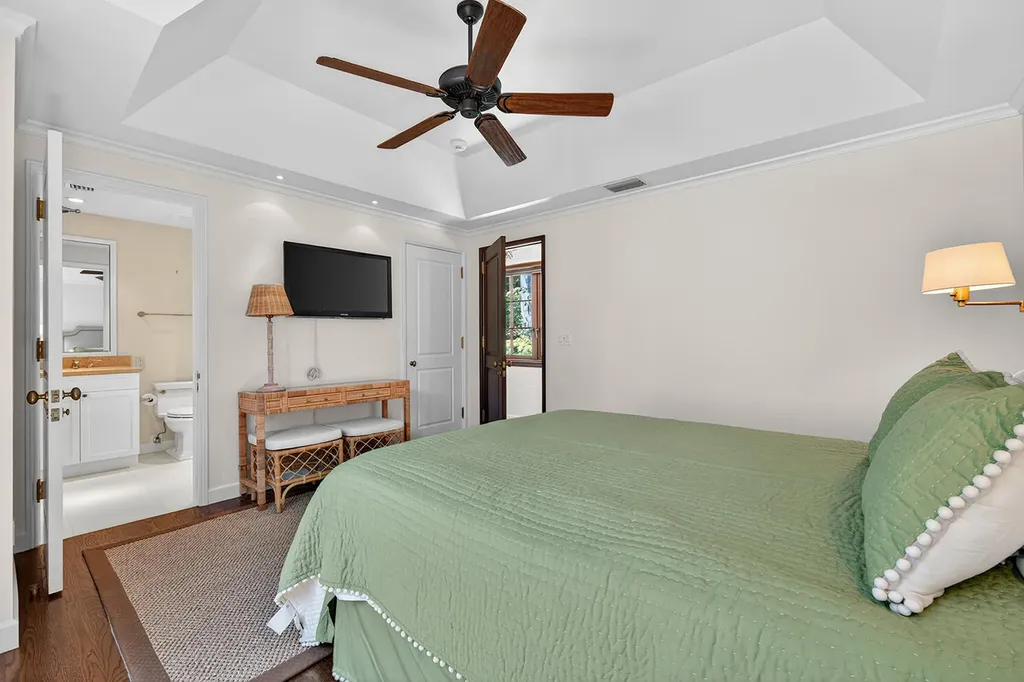 424 Brazilian Avenue Palm Beach FL 33480