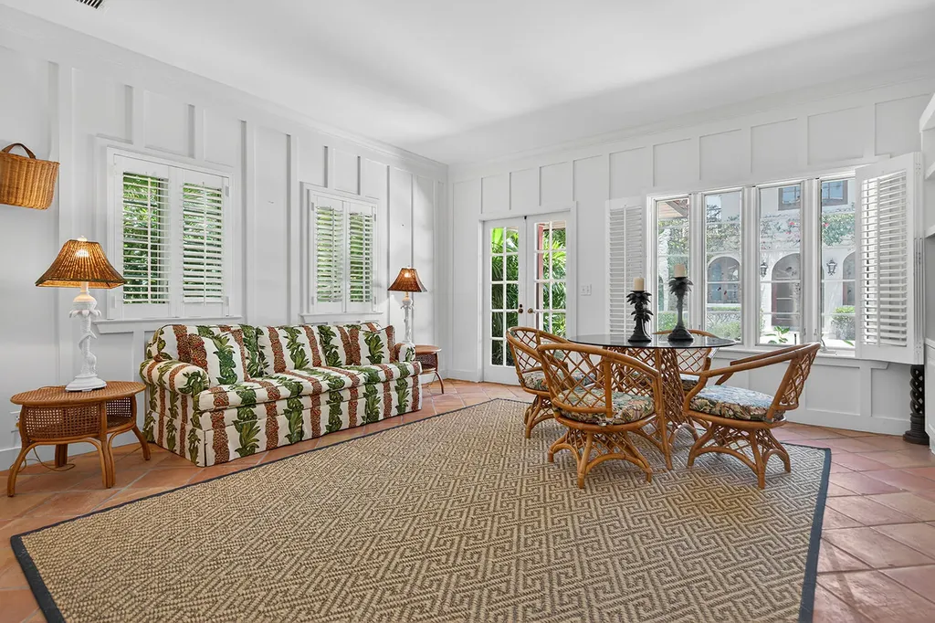 424 Brazilian Avenue Palm Beach FL 33480