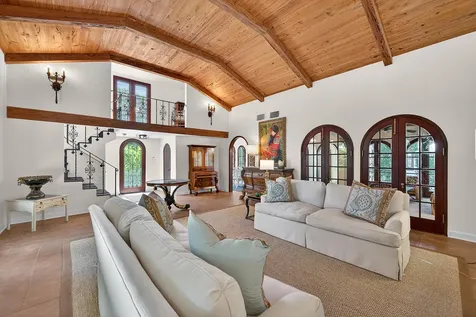 424 Brazilian Avenue Palm Beach FL 33480