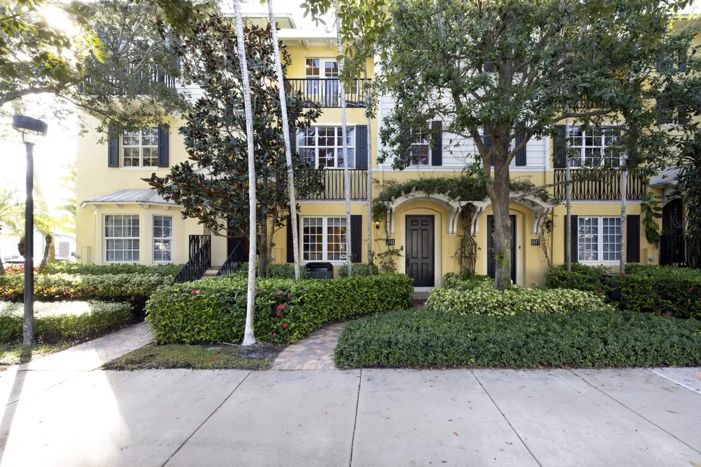 1941 S Olive Avenue West Palm Beach FL 33401