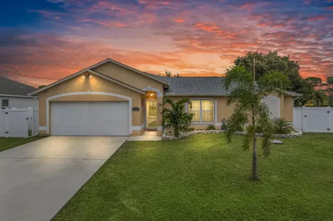 1793 SE North Blackwell Drive Port St Lucie FL 34952