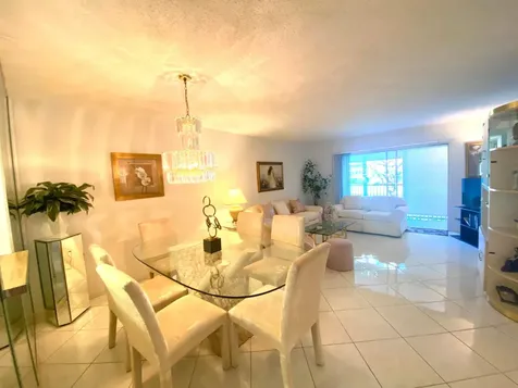14360 Strathmore Lane Delray Beach FL 33446