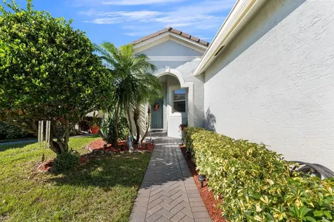 336 SW Coconut Key Way Port St Lucie FL 34986