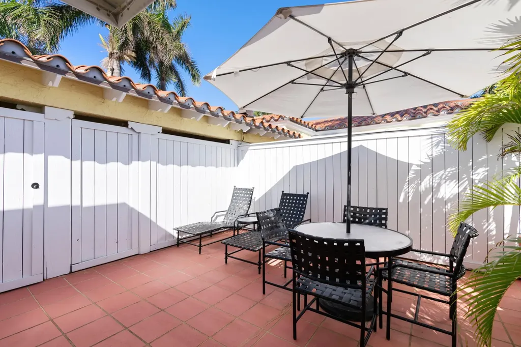 301 Australian Avenue Palm Beach FL 33480
