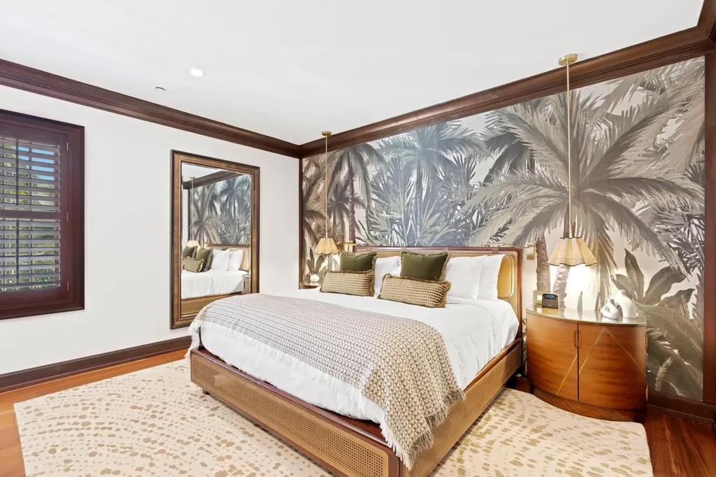 301 Australian Avenue Palm Beach FL 33480