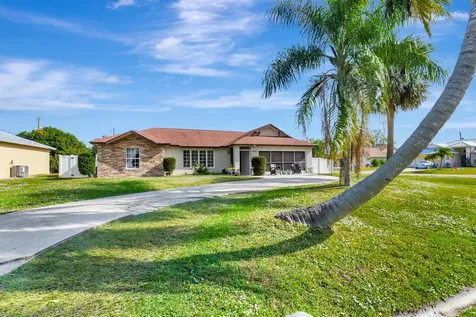 1667 SE Simmons Street Port St Lucie FL 34952