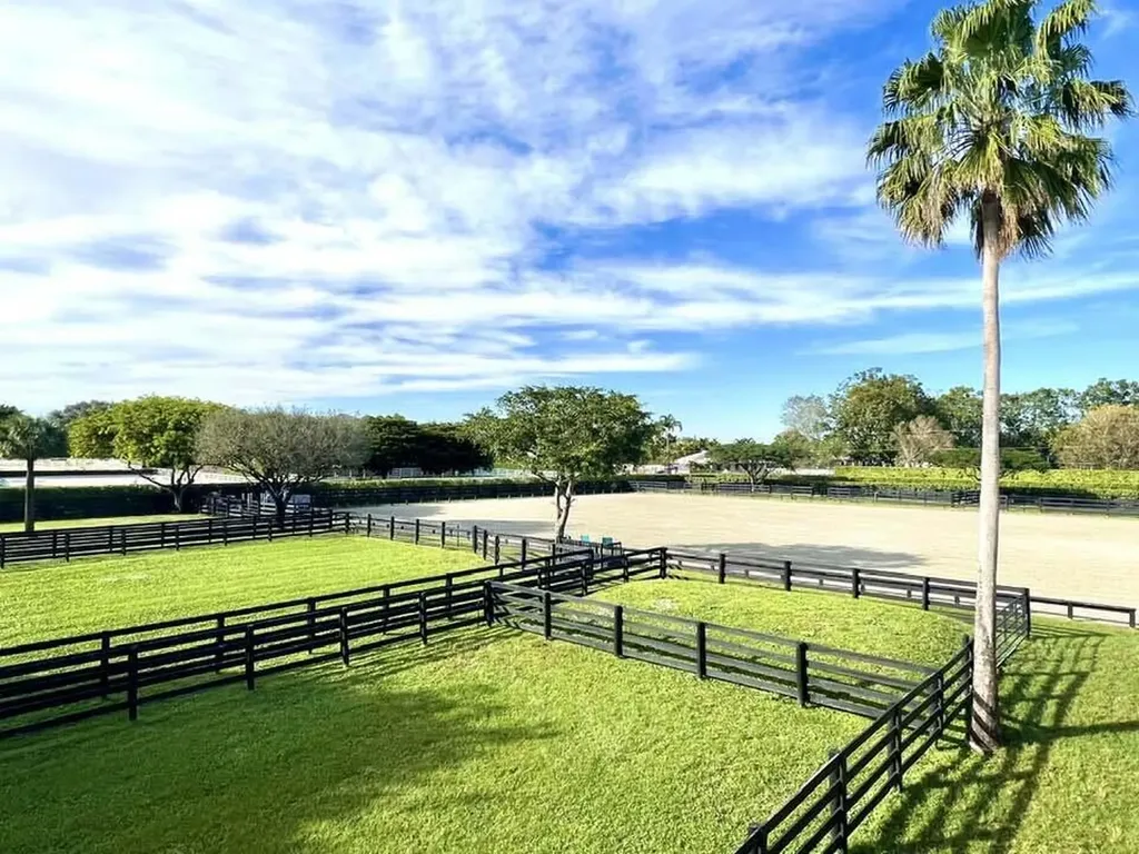 2705 Appaloosa Trail Wellington FL 33414