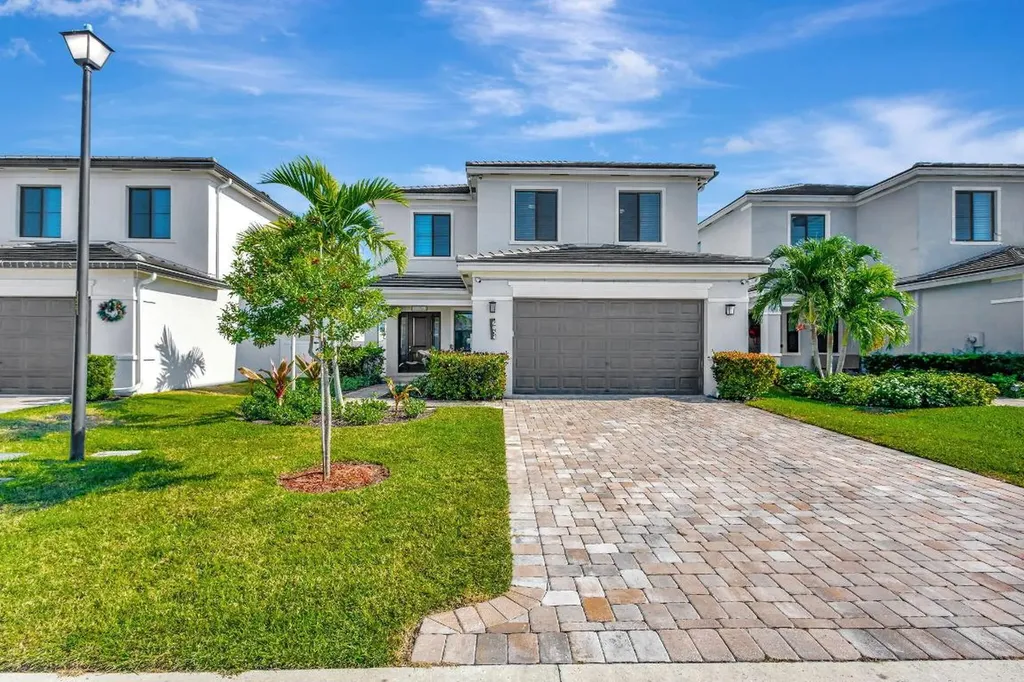 6054 Yerba Buena Court Lake Worth FL 33467