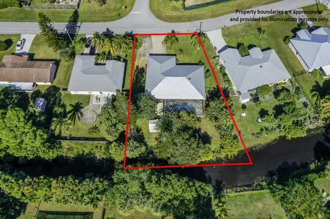 2292 SE Maslan Avenue Port St Lucie FL 34952