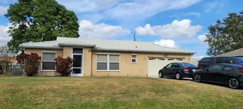 435 SW Kabot Avenue Port St Lucie FL 34953