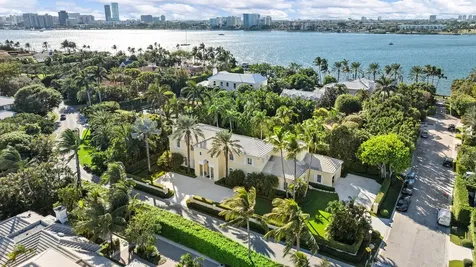 510 N Lake Way Palm Beach FL 33480