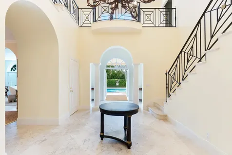 510 N Lake Way Palm Beach FL 33480