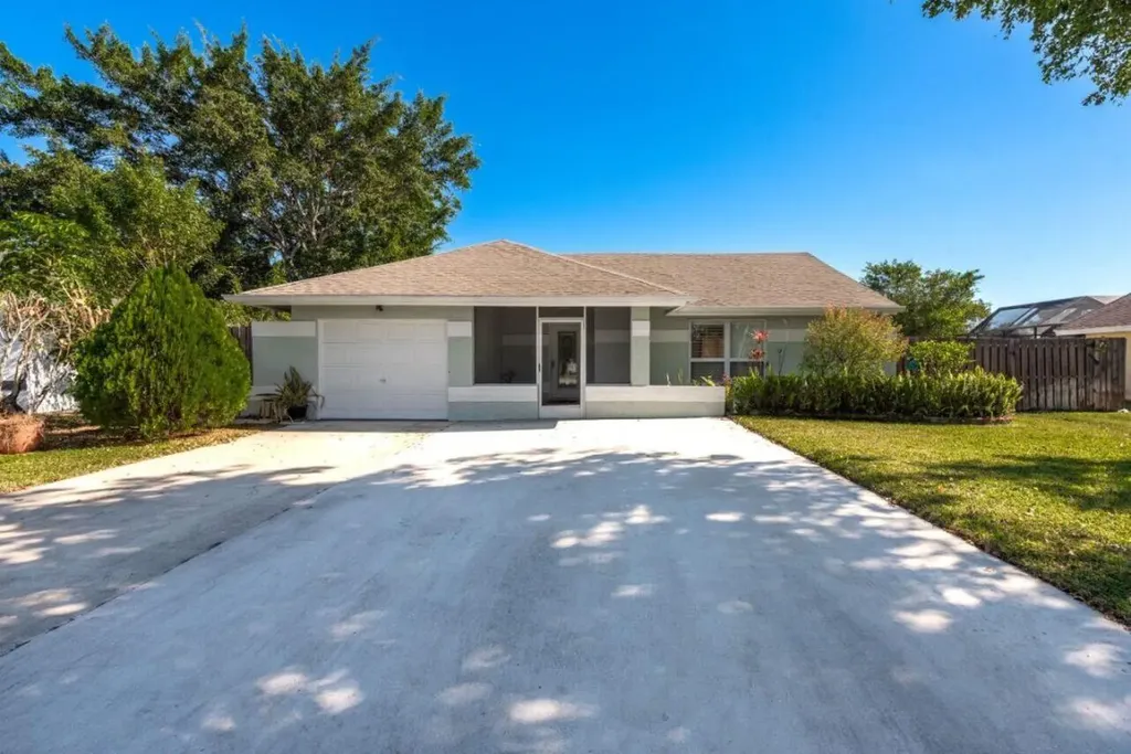 22560 Sawfish Terrace Boca Raton FL 33428