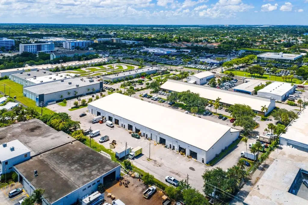 1979 10th Avenue N Lake Worth Beach FL 33461