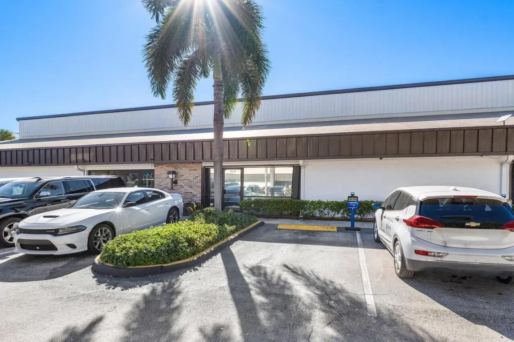 1979 10th Avenue N Lake Worth Beach FL 33461