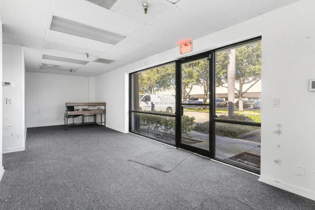 1979 10th Avenue N Lake Worth Beach FL 33461