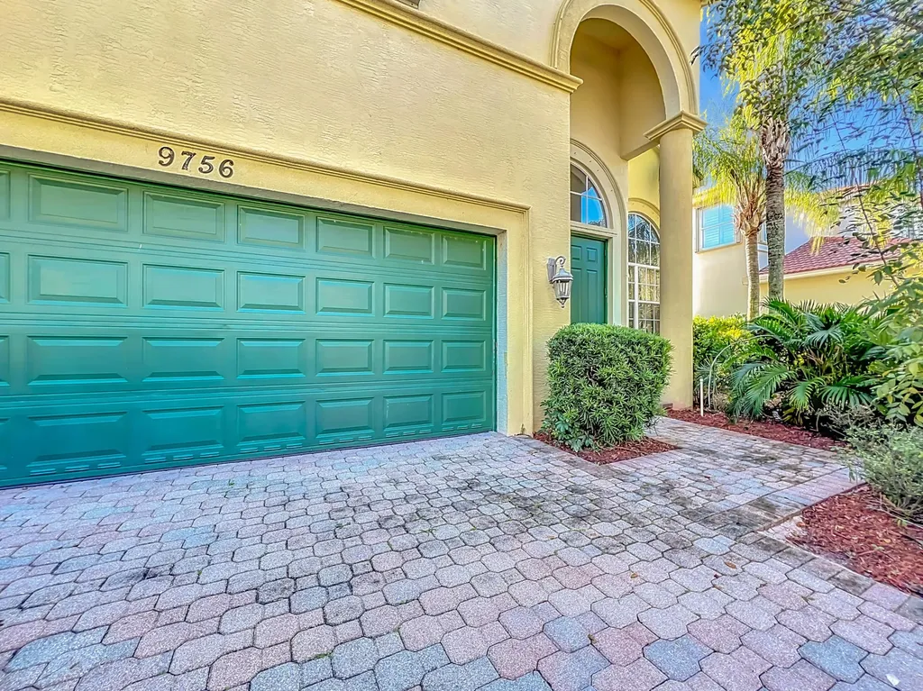 9756 Roche Place Wellington FL 33414