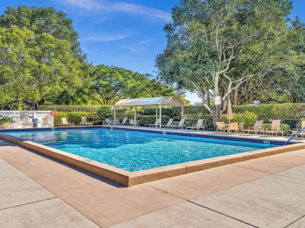 3510 Oaks Way Pompano Beach FL 33069