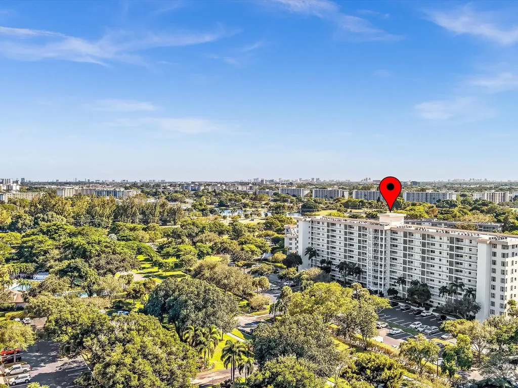 3510 Oaks Way Pompano Beach FL 33069