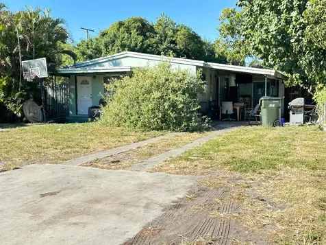 116 SW 11th Avenue Delray Beach FL 33444