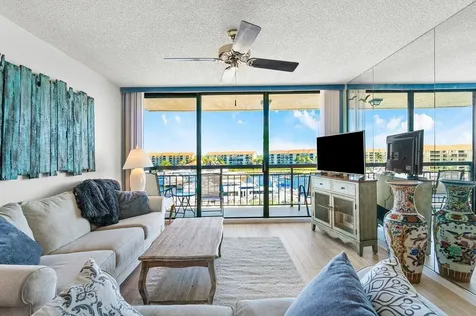2401 Marina Isle Way Jupiter FL 33477