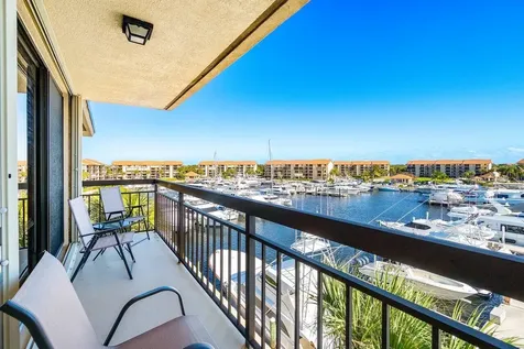 2401 Marina Isle Way Jupiter FL 33477