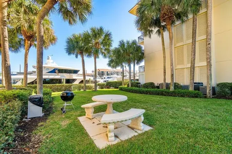 2401 Marina Isle Way Jupiter FL 33477