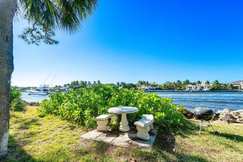 2401 Marina Isle Way Jupiter FL 33477
