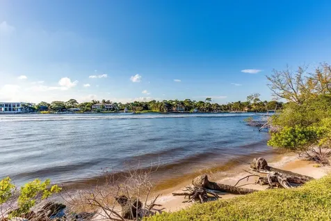 2401 Marina Isle Way Jupiter FL 33477