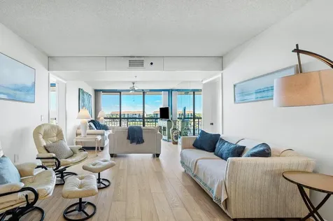 2401 Marina Isle Way Jupiter FL 33477