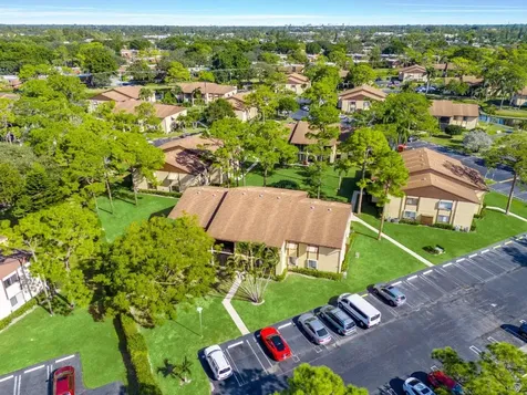 230 Pine Hov Circle Greenacres FL 33463
