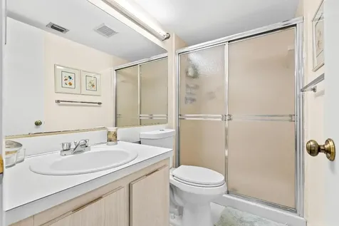 230 Pine Hov Circle Greenacres FL 33463