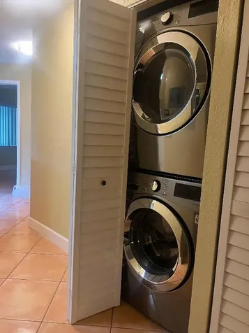 12087 NW 44th Street Sunrise FL 33323