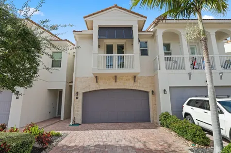 100 NW 69th Circle Boca Raton FL 33487